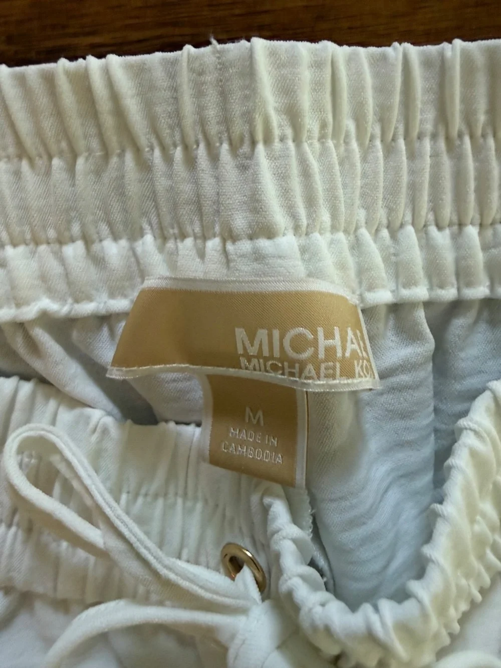 Michael Kors White Crinkle Wide Leg Pants M with side slit